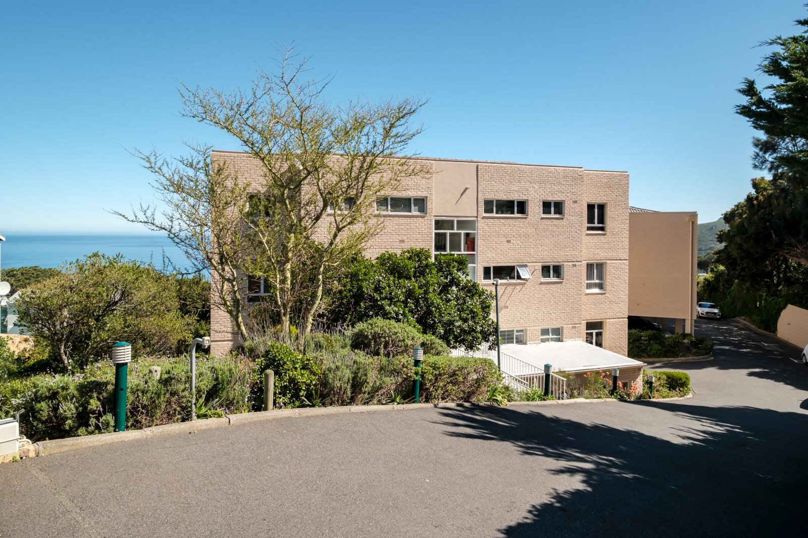 Camps Bay – Bayview II