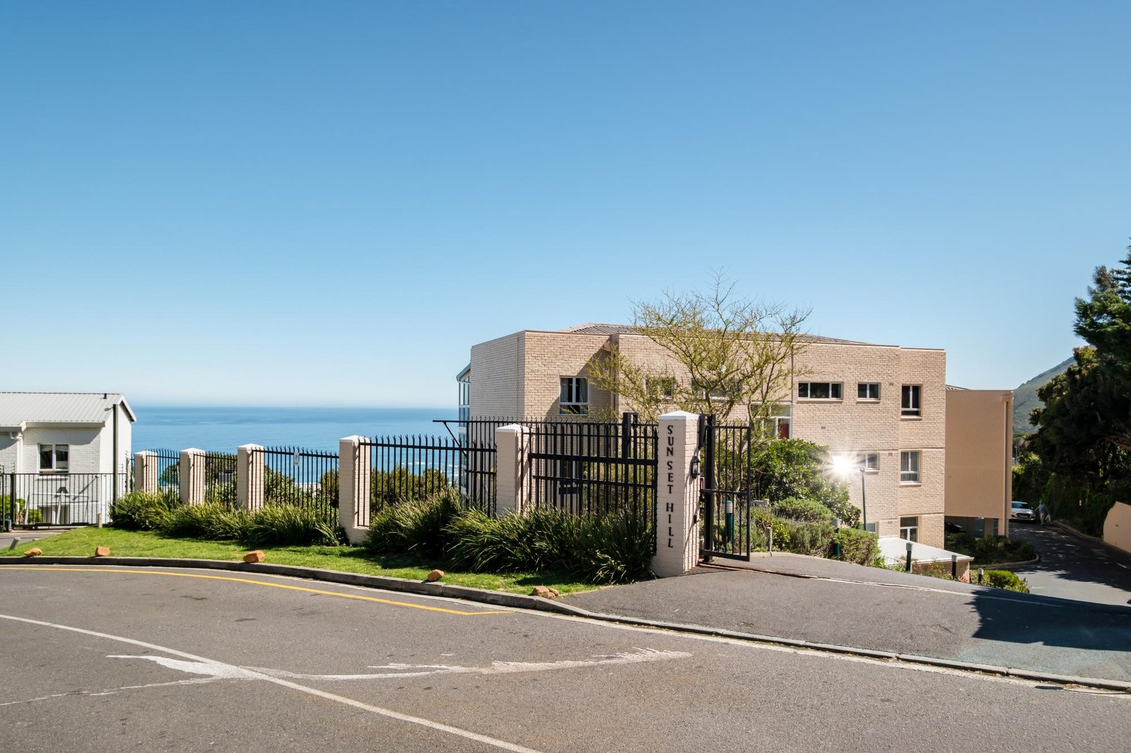 Camps Bay – Bayview II