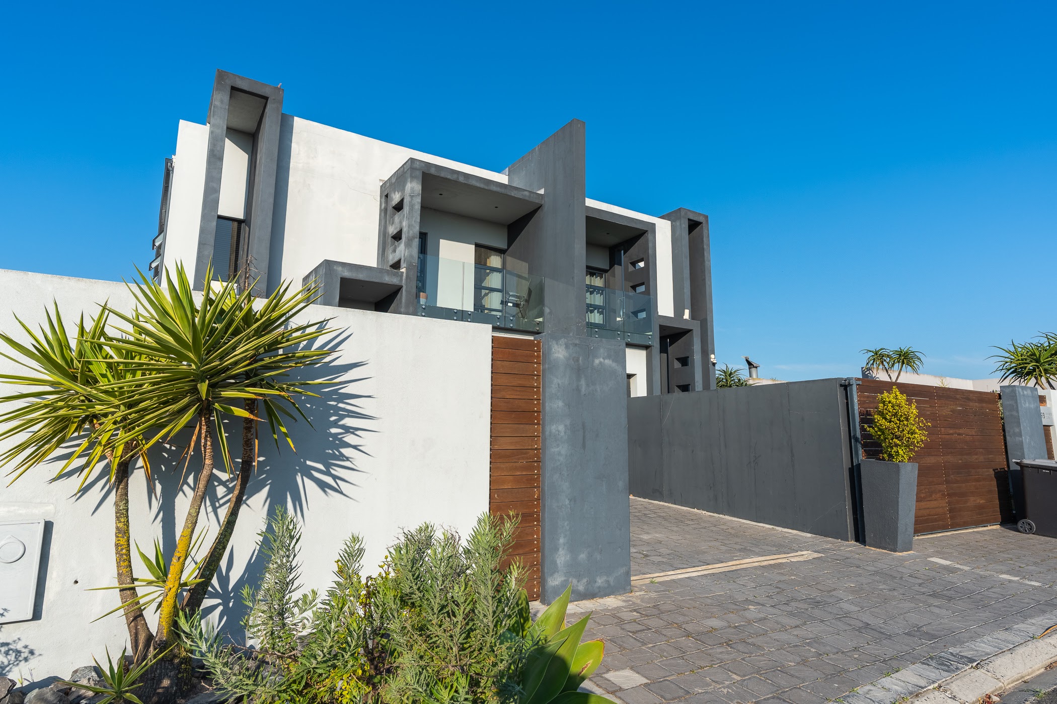 Family home, Parklands